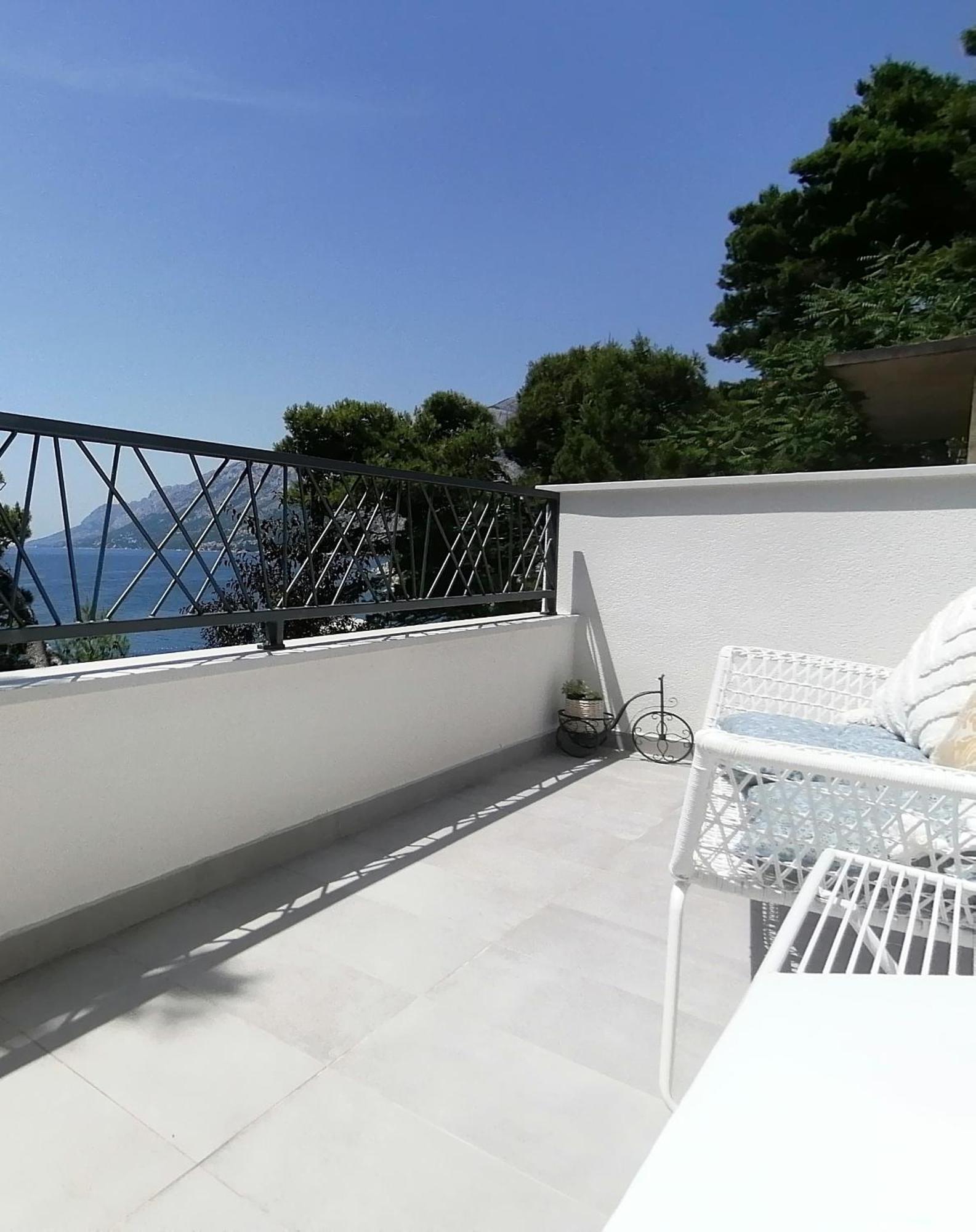 Apartmani Mares - 20 M From The Beach Brela Dış mekan fotoğraf